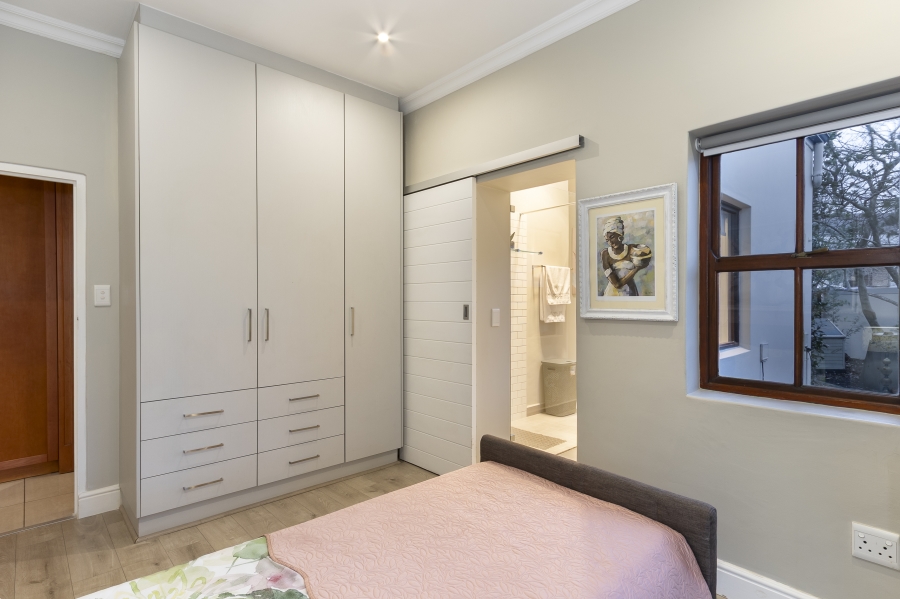 5 Bedroom Property for Sale in De Wijnlanden Residential Estate Western Cape